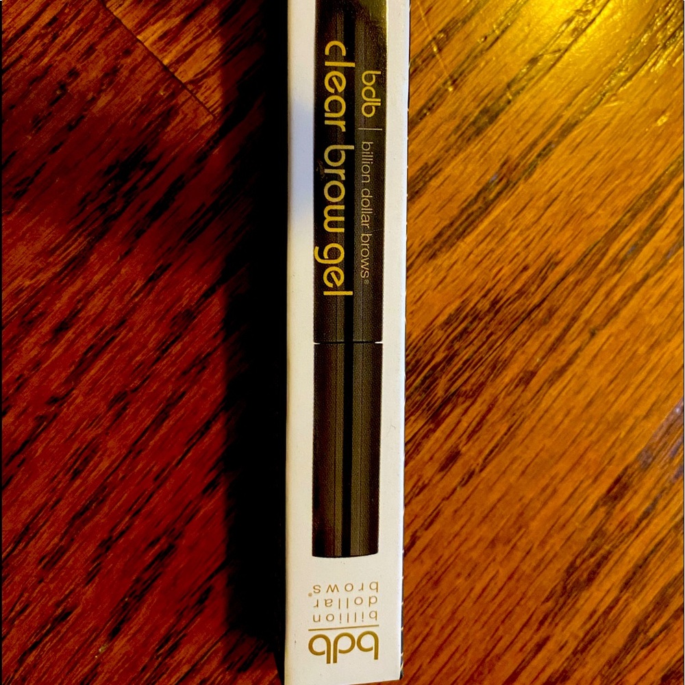 Billion Dollar Brows bdb Clear Brow Gel - New in package.